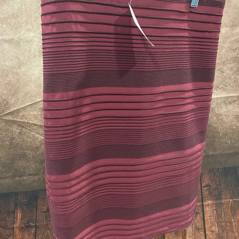 New with tags New York and company knee length skirt size m